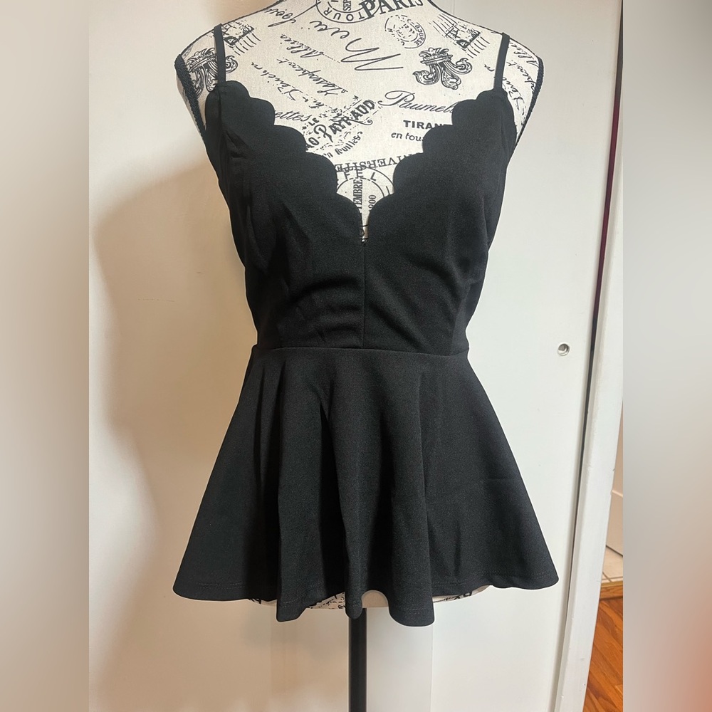 Scalloped Edge Sexy Peplum Top